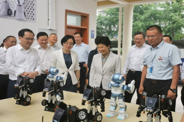 智龍·“未來人(rén)才智創空間”在永嘉縣瓯北第五小(xiǎo)學落成